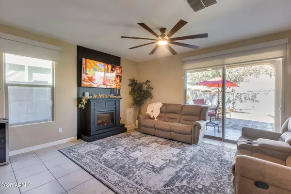 4100 W ALABAMA Lane, San Tan Valley, AZ 85144