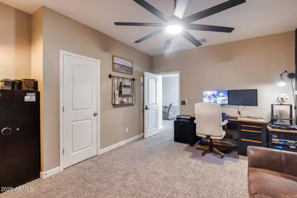 4100 W ALABAMA Lane, San Tan Valley, AZ 85144