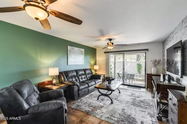 18725 N 92ND Drive, Peoria, AZ 85382