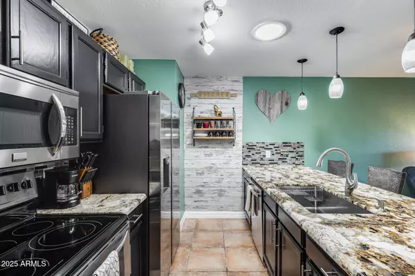 18725 N 92ND Drive, Peoria, AZ 85382