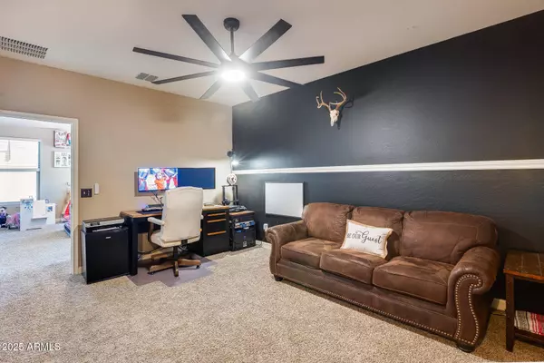 4100 W ALABAMA Lane, San Tan Valley, AZ 85144