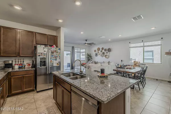 7860 S Ivy Hollow Avenue, Tucson, AZ 85757