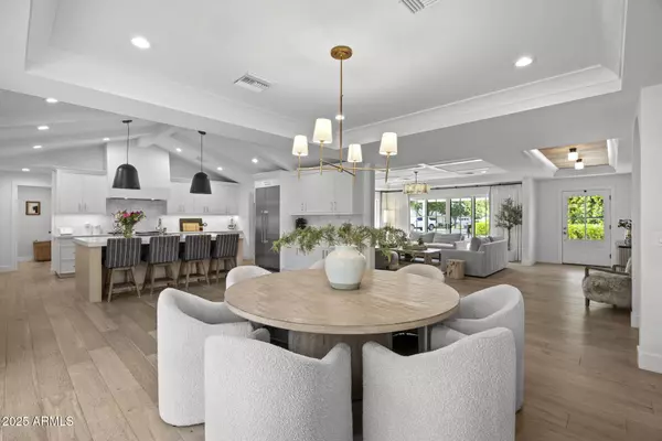 4636 E CALLE VENTURA --, Phoenix, AZ 85018