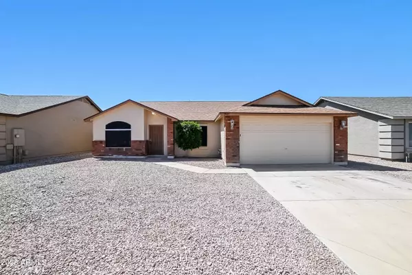 1021 W MESQUITE Avenue, Apache Junction, AZ 85120