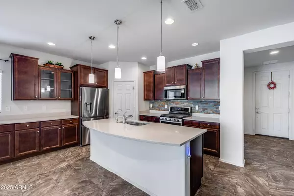 5526 S GRENOBLE Street, Mesa, AZ 85212