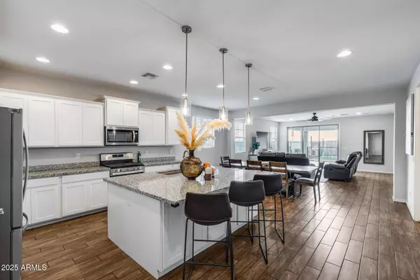 19613 W PINCHOT Drive, Buckeye, AZ 85396