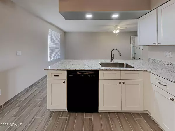 18046 N 20TH Avenue, Phoenix, AZ 85023