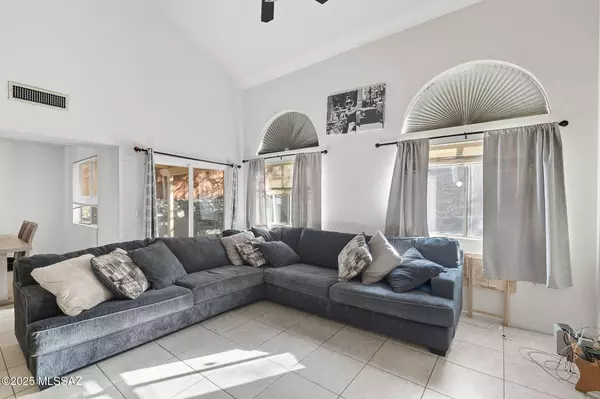 2607 W Kassandra Place, Tucson, AZ 85745