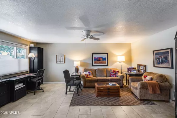 10461 W CAMPANA Drive, Sun City, AZ 85351