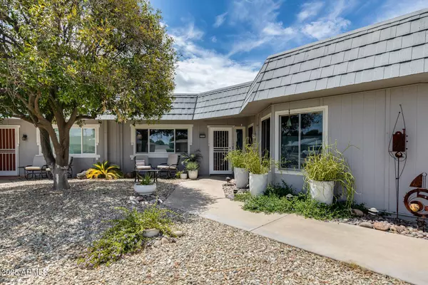 10461 W CAMPANA Drive, Sun City, AZ 85351