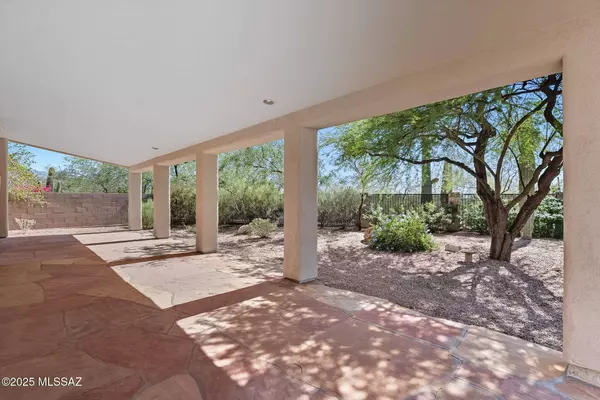5199 N Canyon Rise Place, Tucson, AZ 85749