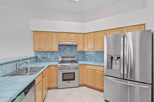 5199 N Canyon Rise Place, Tucson, AZ 85749