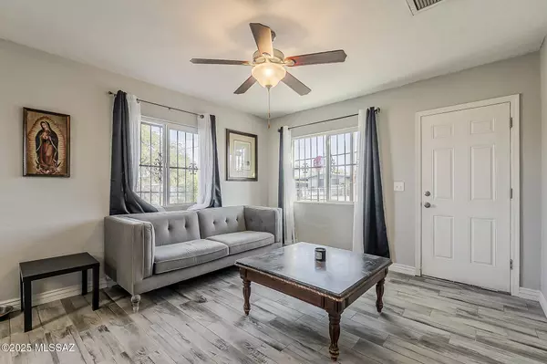 331 E Kelso Street, Tucson, AZ 85705