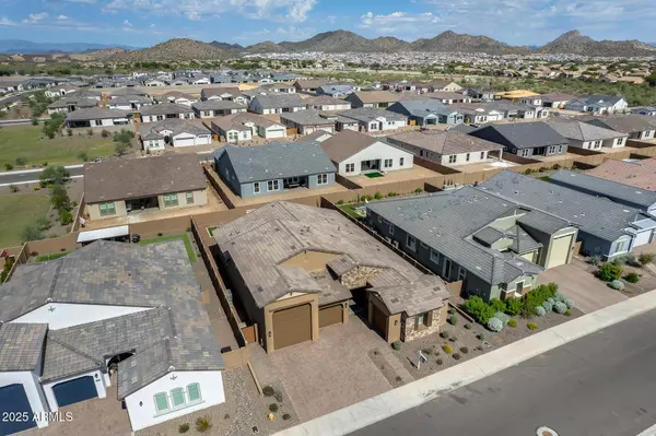 7694 W DESERT SPOON Drive, Peoria, AZ 85383