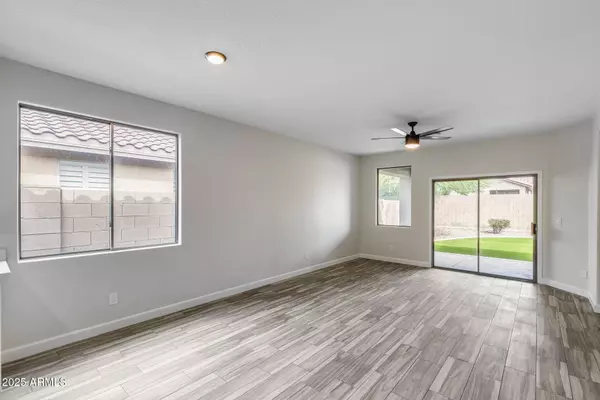 39731 N HIGH NOON Way, Phoenix, AZ 85086