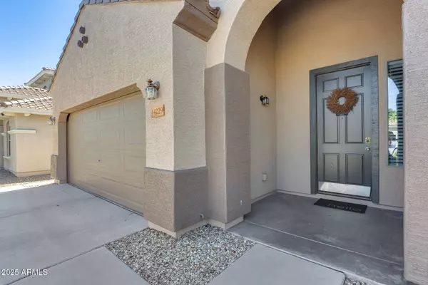 14229 W CALAVAR Road, Surprise, AZ 85379