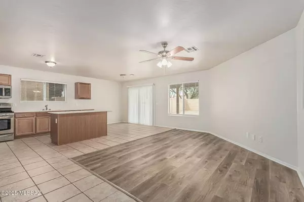 2150 W Sunset Surprise Court, Tucson, AZ 85742