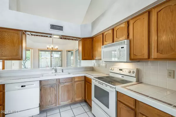 5757 E FOX Street, Mesa, AZ 85205