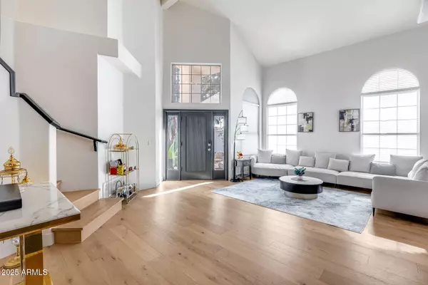 2158 W PENINSULA Circle, Chandler, AZ 85248