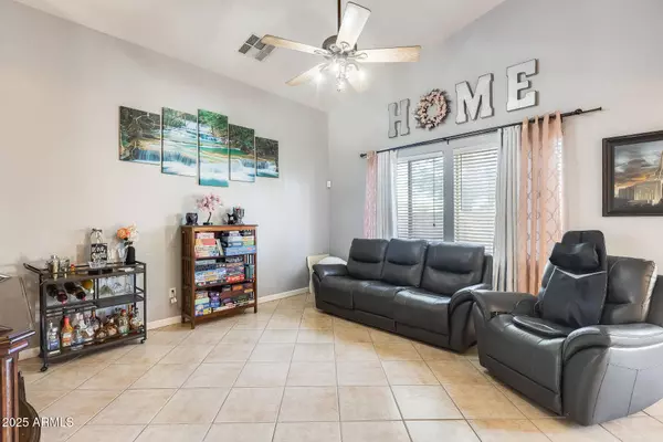 602 E COLT Court, Chandler, AZ 85225