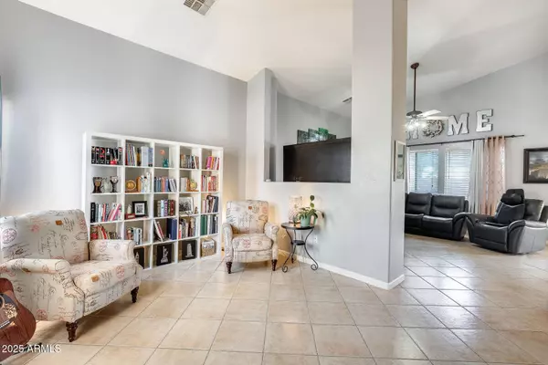 602 E COLT Court, Chandler, AZ 85225