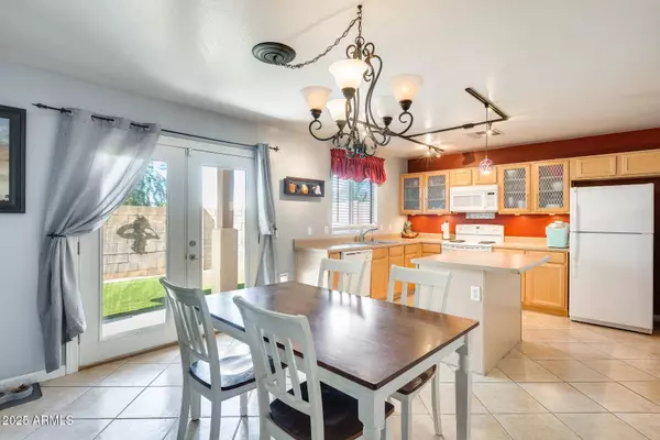 602 E COLT Court, Chandler, AZ 85225