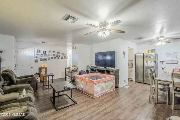 6631 W Lazy H, Tucson, AZ 85757