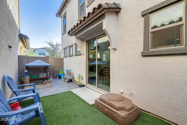 5742 W ILLINI Street, Phoenix, AZ 85043