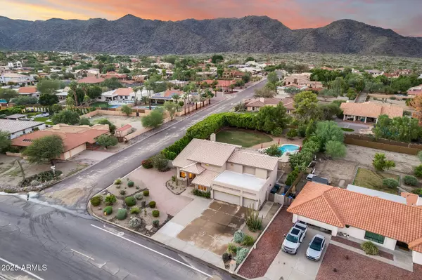 3844 E EQUESTRIAN Trail, Phoenix, AZ 85044