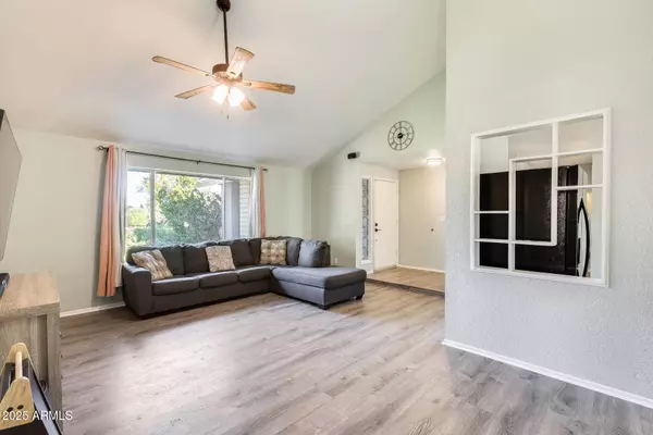 4117 W WINDROSE Drive, Phoenix, AZ 85029