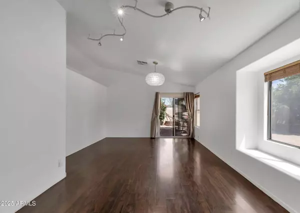 8824 E MESCAL Street, Scottsdale, AZ 85260