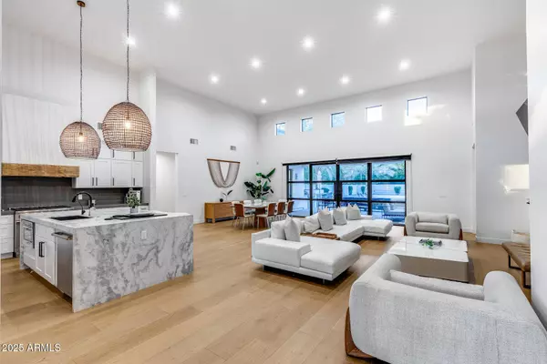 6301 N 16TH Drive, Phoenix, AZ 85015