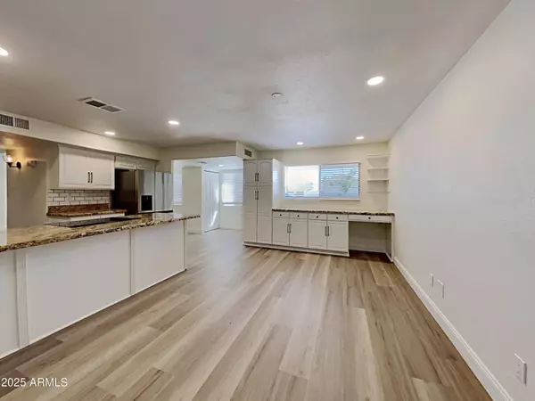 6736 S STANLEY Place, Tempe, AZ 85283