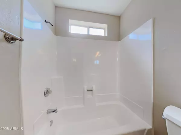 319 W KRISTAL Way, Phoenix, AZ 85027