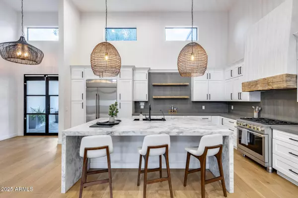 6301 N 16TH Drive, Phoenix, AZ 85015