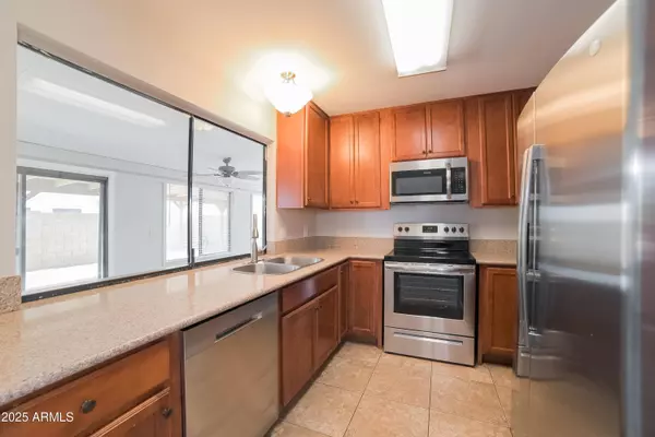 4857 W TOWNLEY Avenue, Glendale, AZ 85302