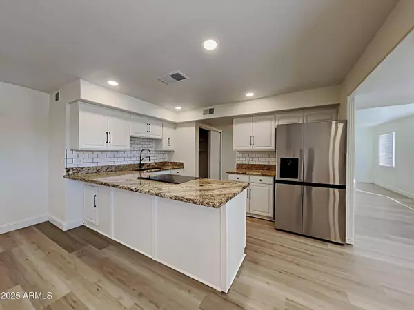 6736 S STANLEY Place, Tempe, AZ 85283