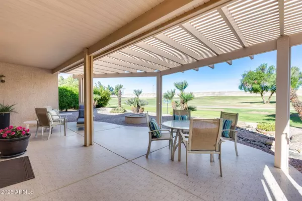 15208 W LAS BRIZAS Lane, Sun City West, AZ 85375