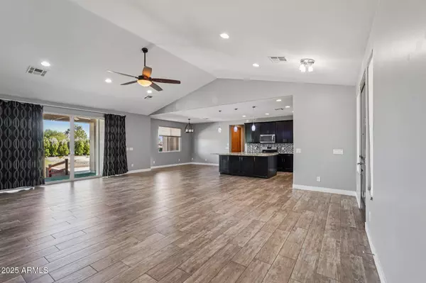 9007 S 220TH Drive, Buckeye, AZ 85326