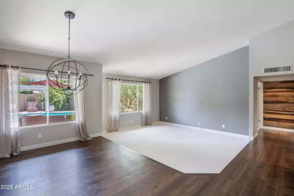 5317 E KATHLEEN Road, Scottsdale, AZ 85254