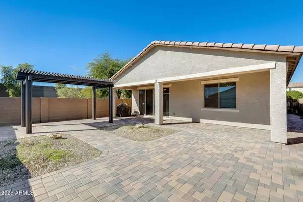 16661 W SHANGRI LA Road, Surprise, AZ 85388