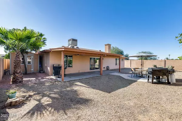 5816 E ACOMA Drive, Scottsdale, AZ 85254