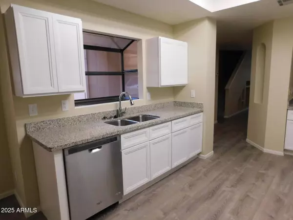 6550 N 47TH Avenue #113, Glendale, AZ 85301