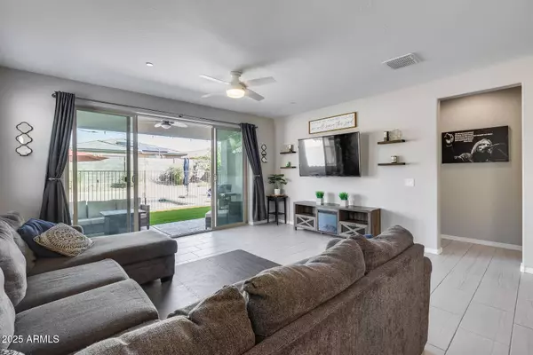 11564 W ASHBY Drive, Peoria, AZ 85383