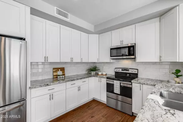 14452 S 40TH Street, Phoenix, AZ 85044