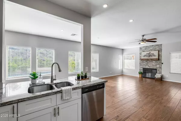 14452 S 40TH Street, Phoenix, AZ 85044