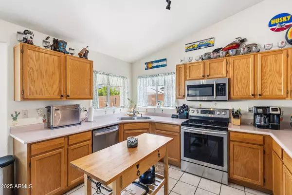 17411 N 85TH Drive, Peoria, AZ 85382