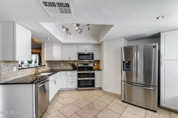 2102 W MARCO POLO Road, Phoenix, AZ 85027