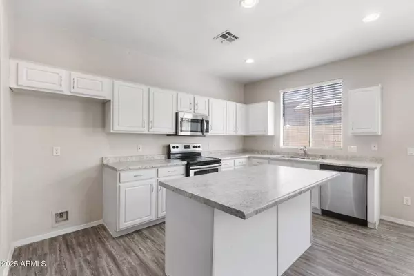 9341 W ALBERT Lane, Peoria, AZ 85382