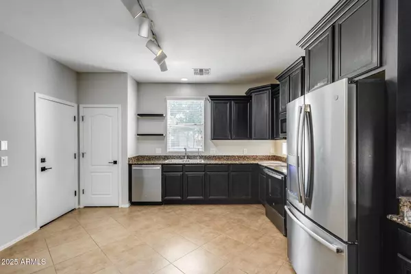 4292 E CARLA VISTA Drive, Gilbert, AZ 85295